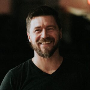 Ryan Koral shows us the power of video storytelling in this latest episode of The Higher Ed Marketer podcast.